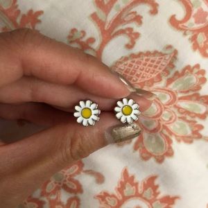*Never worn* daisy stud earrings from Urban Outfitters